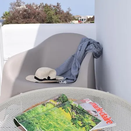 A@naxos Apartament *